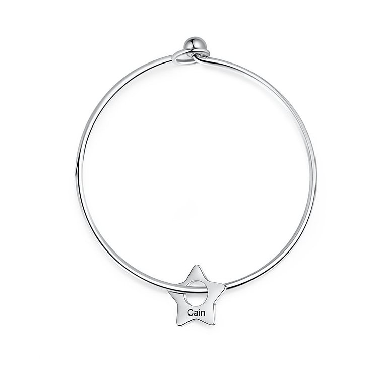 Pulsera personalizada con número y amuletos estrellados 1 nombre