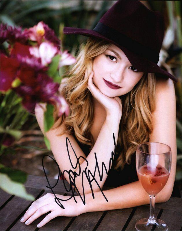 Leah McKendrick authentic signed celebrity 8x10 Photo Poster painting W/Cert Autographed D6