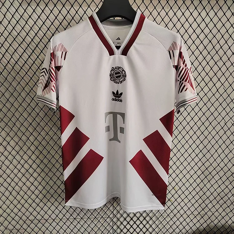 Player 25/26 Bayern White Special Edition Jersey