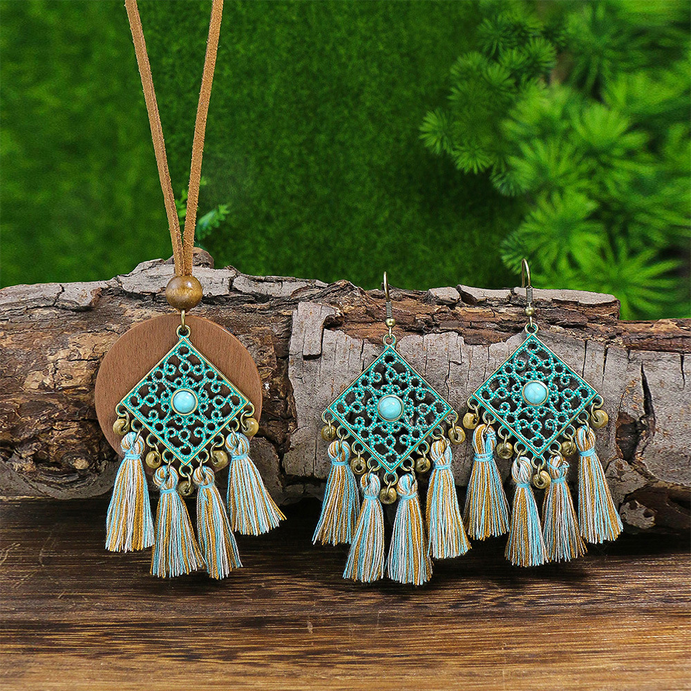 Female Bohemian Diamond Carved Earrings And Necklace Suit