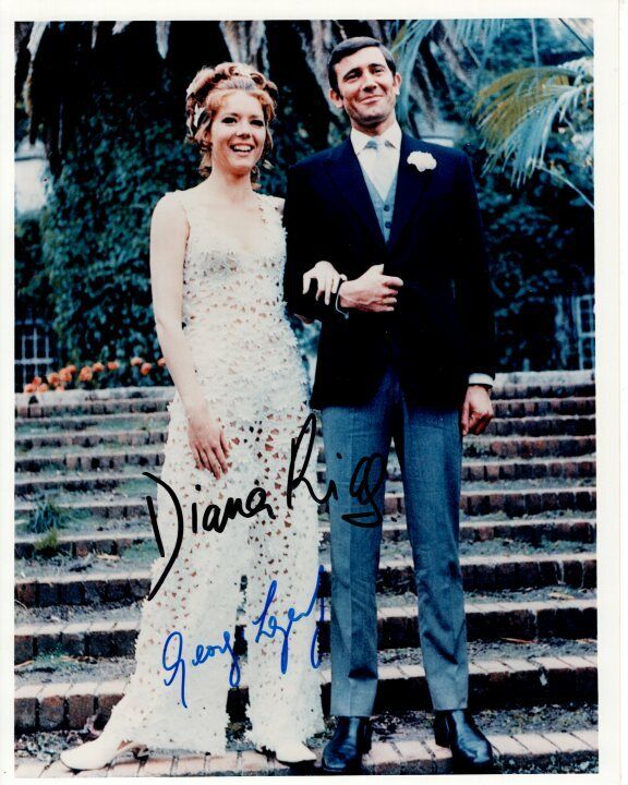 DIANA RIGG and GEORGE LAZENBY signed 8x10 ON HER MAJESTY'S SECRET SERVICE Photo Poster painting