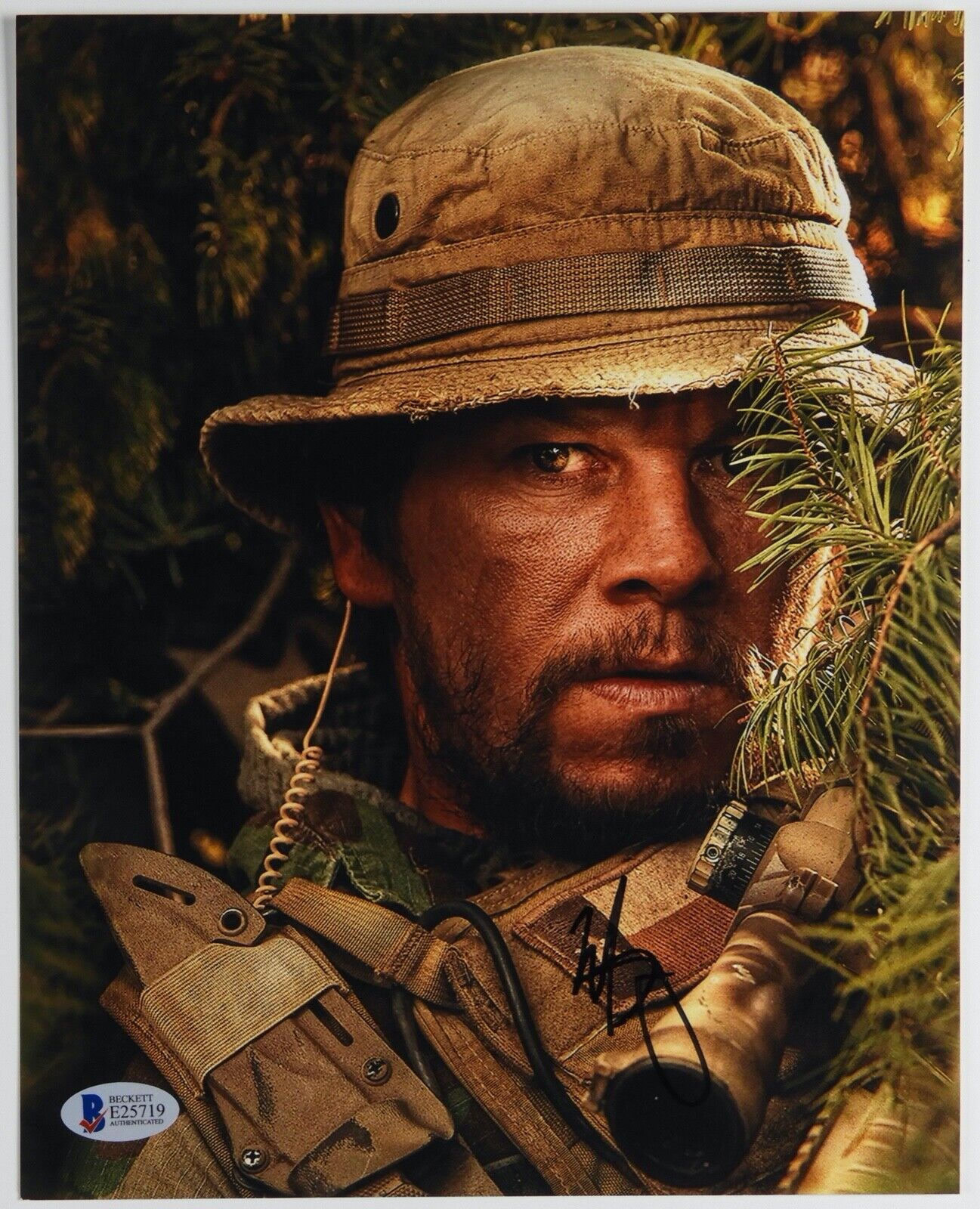 Mark Wahlberg Beckett Signed Autograph 8 x 10 Lone Survivor