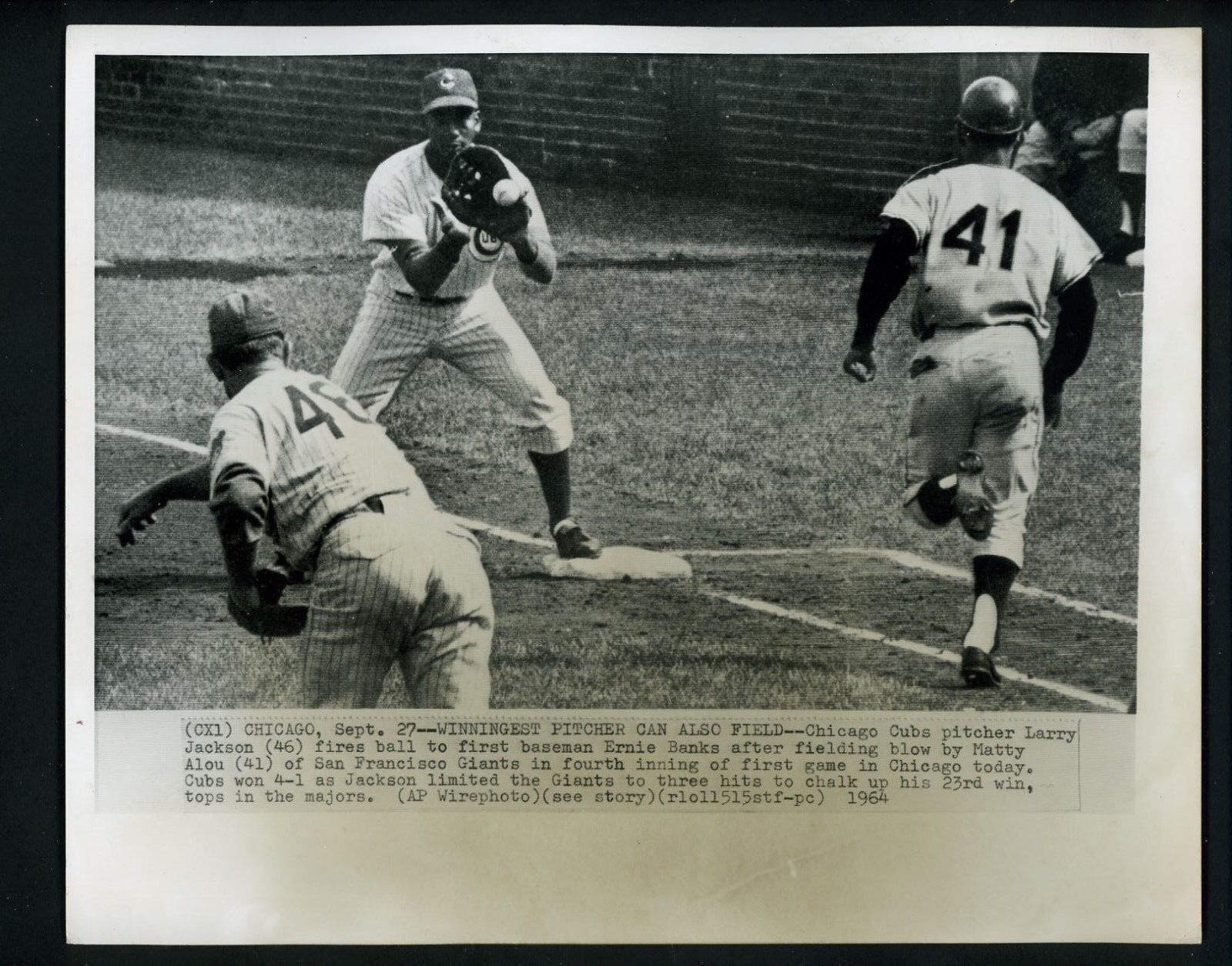 Ernie Banks Larry Jackson Matty Alou 1964 Press Photo Poster painting Chicago Cubs Giants