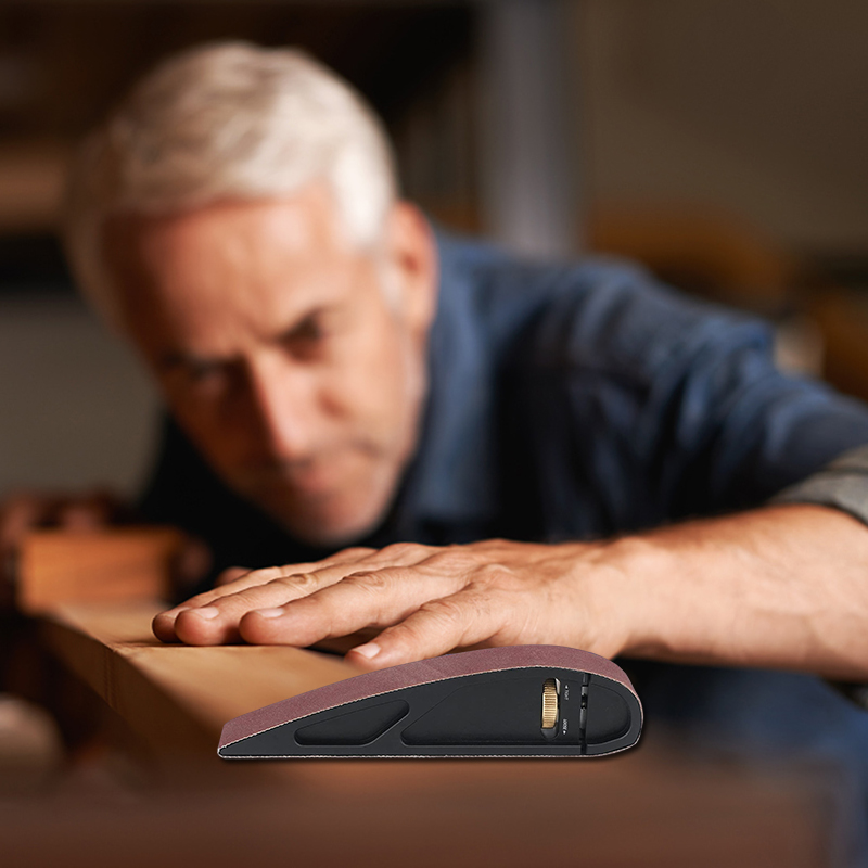 Saker Hand Sandpaper Holder