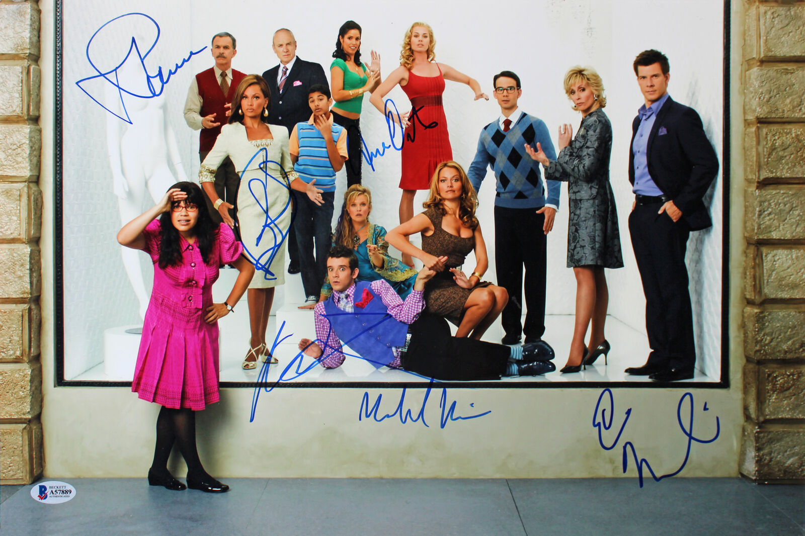 Ugly Betty (6) Ferrera, Mabius, Ortiz, Urie, +2 Signed 12x18 Photo Poster painting BAS #A57889