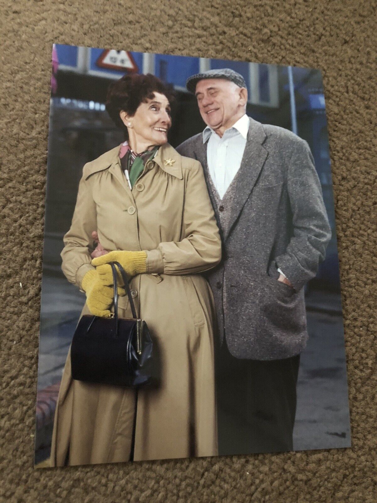 JUNE BROWN & JOHN BARDON (EASTENDERS) UNSIGNED Photo Poster painting- 7x5”