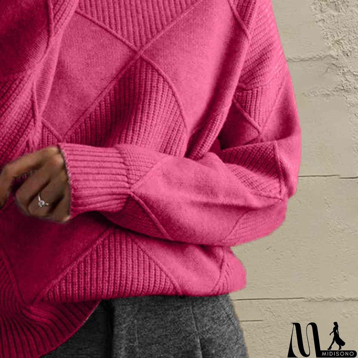 MidiSono - Versatile and Comfortable Sweater