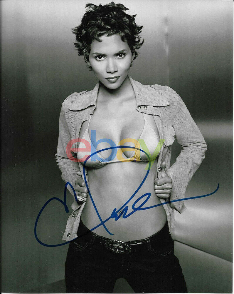 HALLE BERRY signed autographed SEXY 8X10 Photo Poster painting reprint