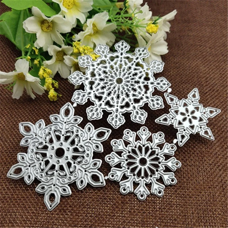 4pcs/set Snowflake Cutting Dies Christmas Metal Cutting Dies Stencils Die Cut for DIY Scrapbooking Album Paper Card Embossing
