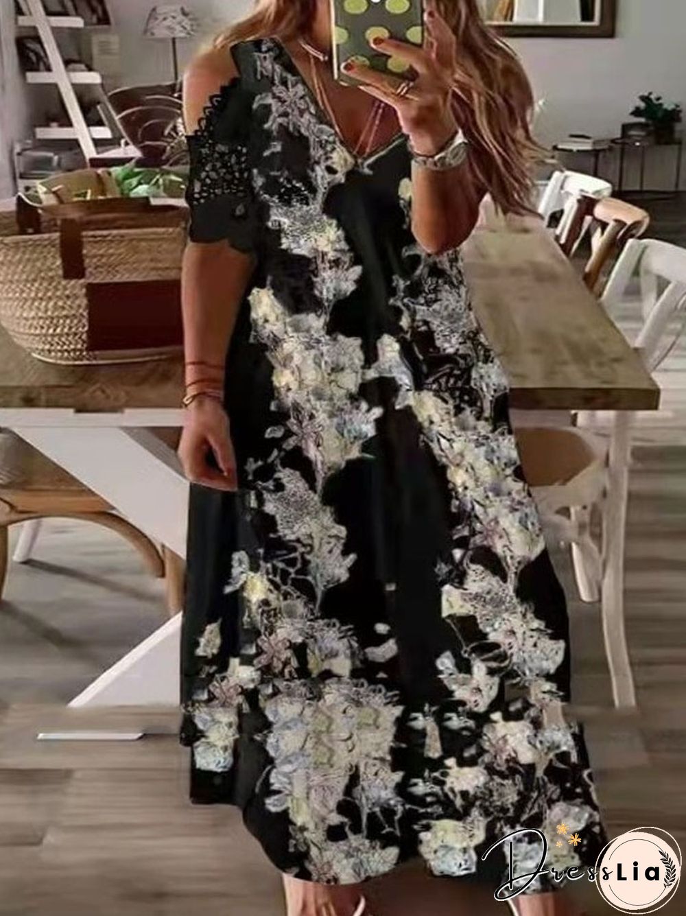 Long Bohemian Dress with Short Sleeve Lace Printing Black Dresses