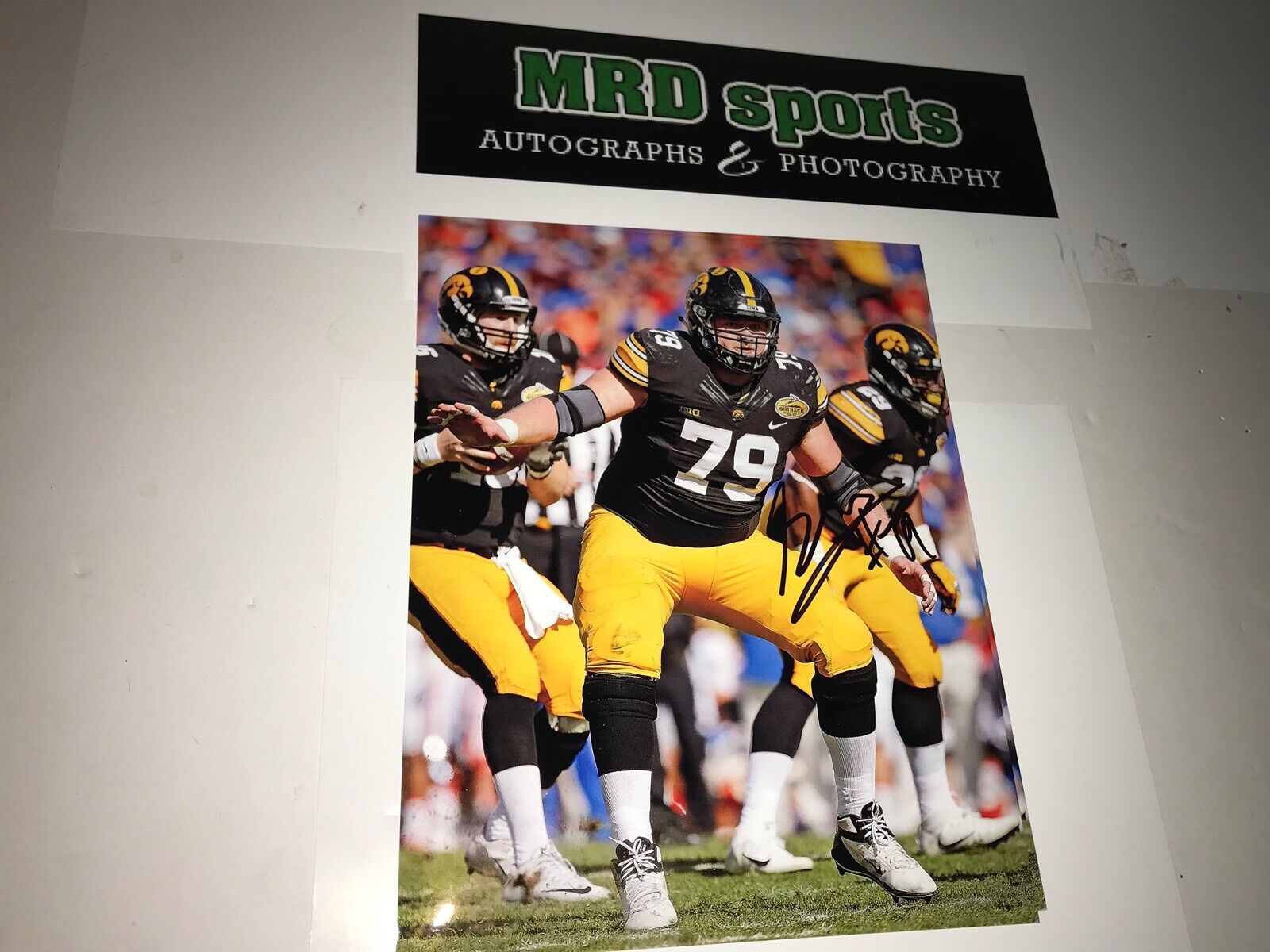 Sean Welsh Iowa Hawkeyes hand signed autographed 8x10 football Photo Poster painting B