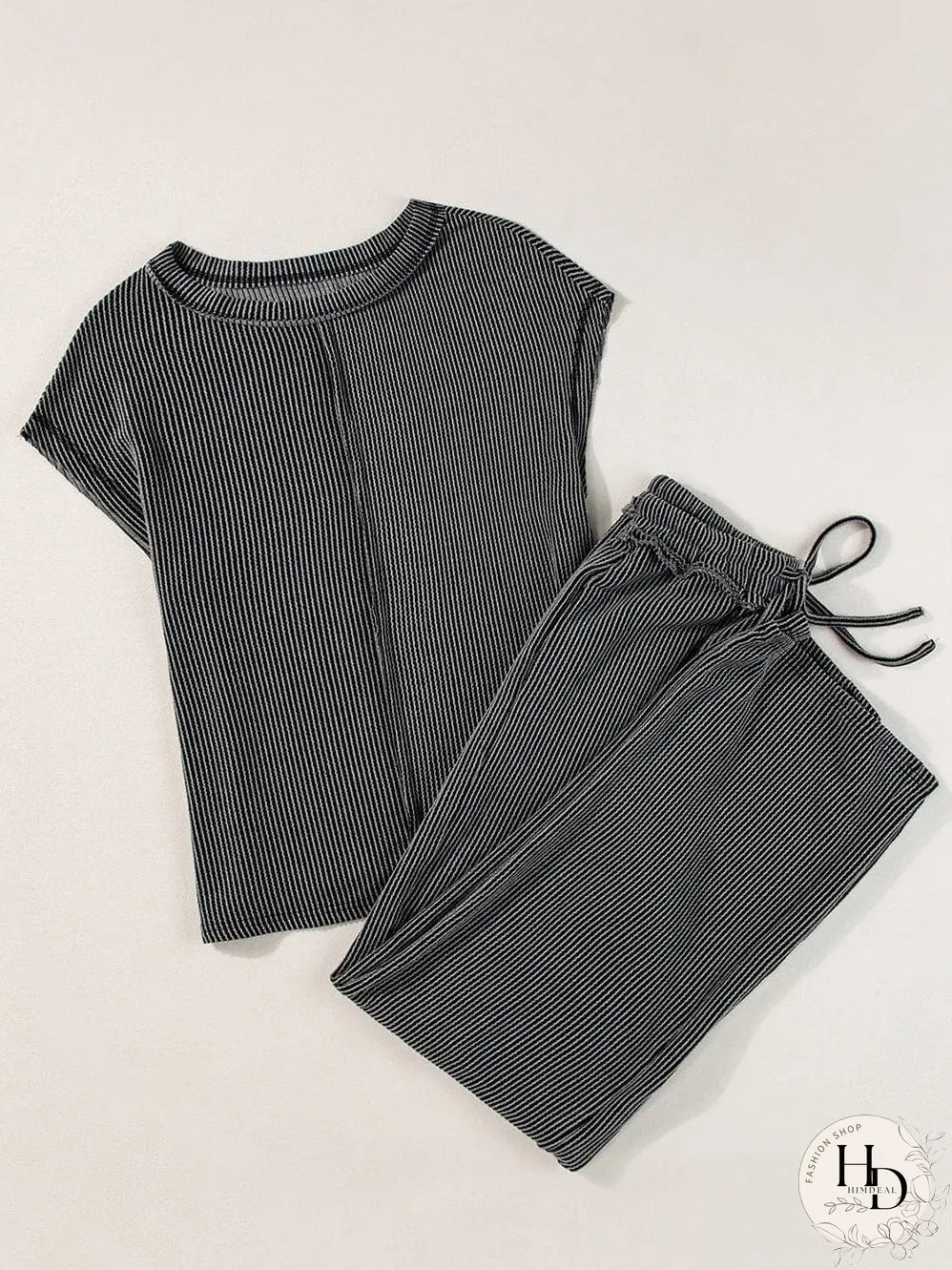 Chic Carbon Grey Ribbed Two-Piece Set with Exposed Seams