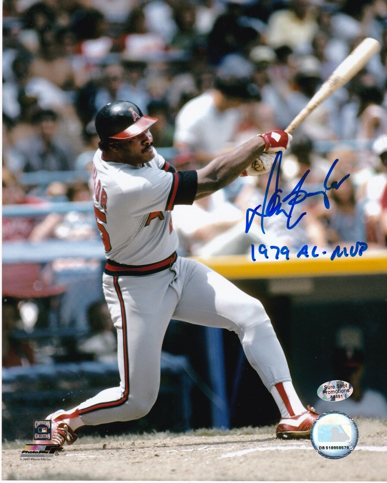 DON BAYLOR CALIFORNIA ANGELS 1979 AL-MVP ACTION SIGNED 8x10