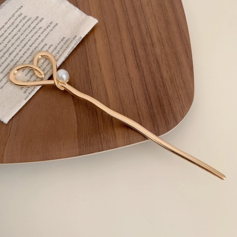 Women’s Sweet Heart Shape Alloy Inlay Pearl Hair Sticks