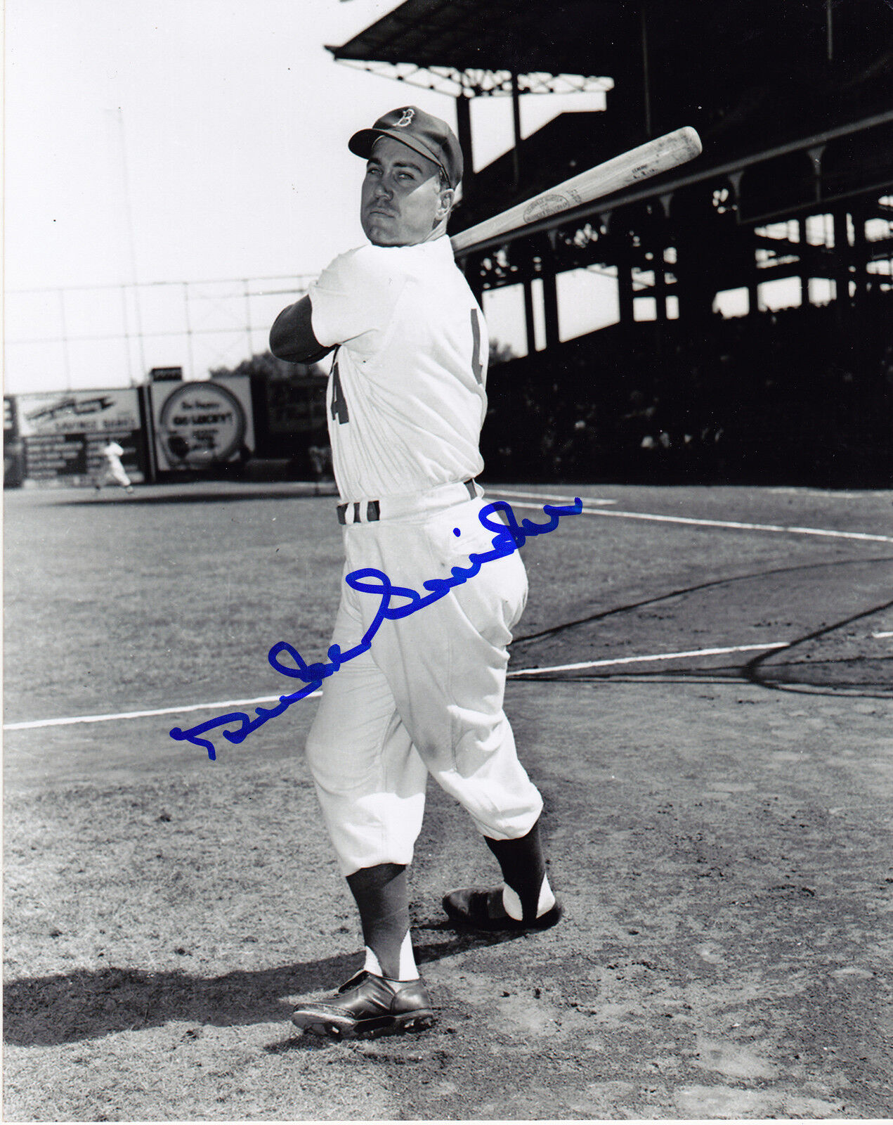 DUKE SNIDER BROOKLYN DODGERS ACTION SIGNED 8X10