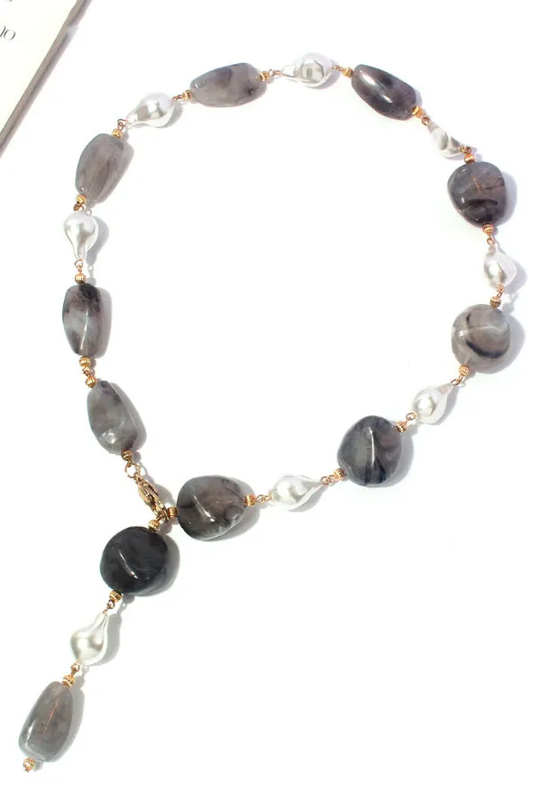 Vintage-style Irregular Beaded Necklace