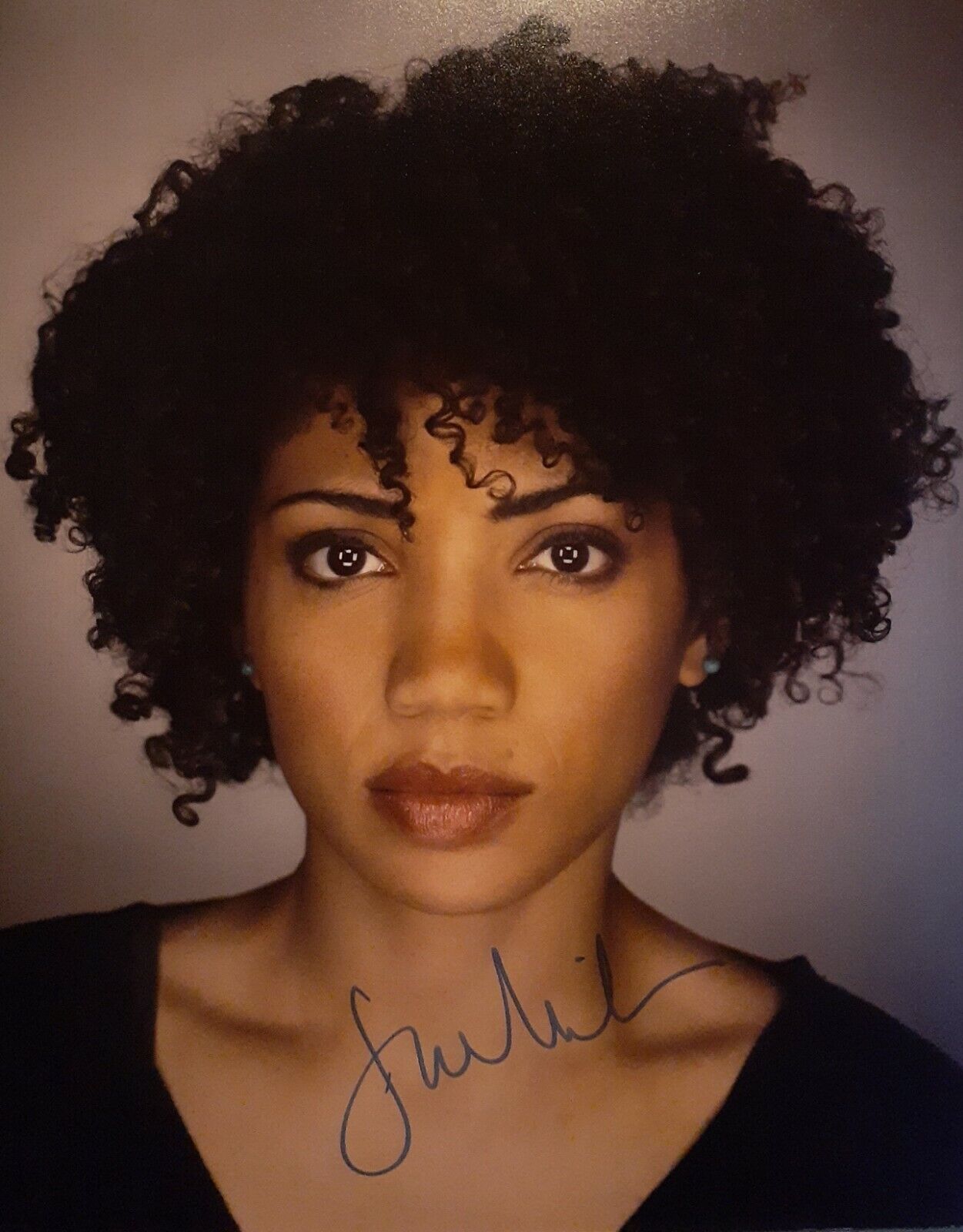 Jasilka signed 8x10