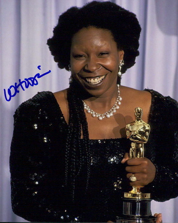 Whoopi Goldberg with Oscar! (The Color Purple) signed 8x10 Photo Poster painting