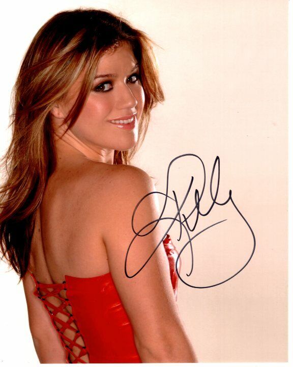 KELLY CLARKSON Signed Autographed Photo Poster painting