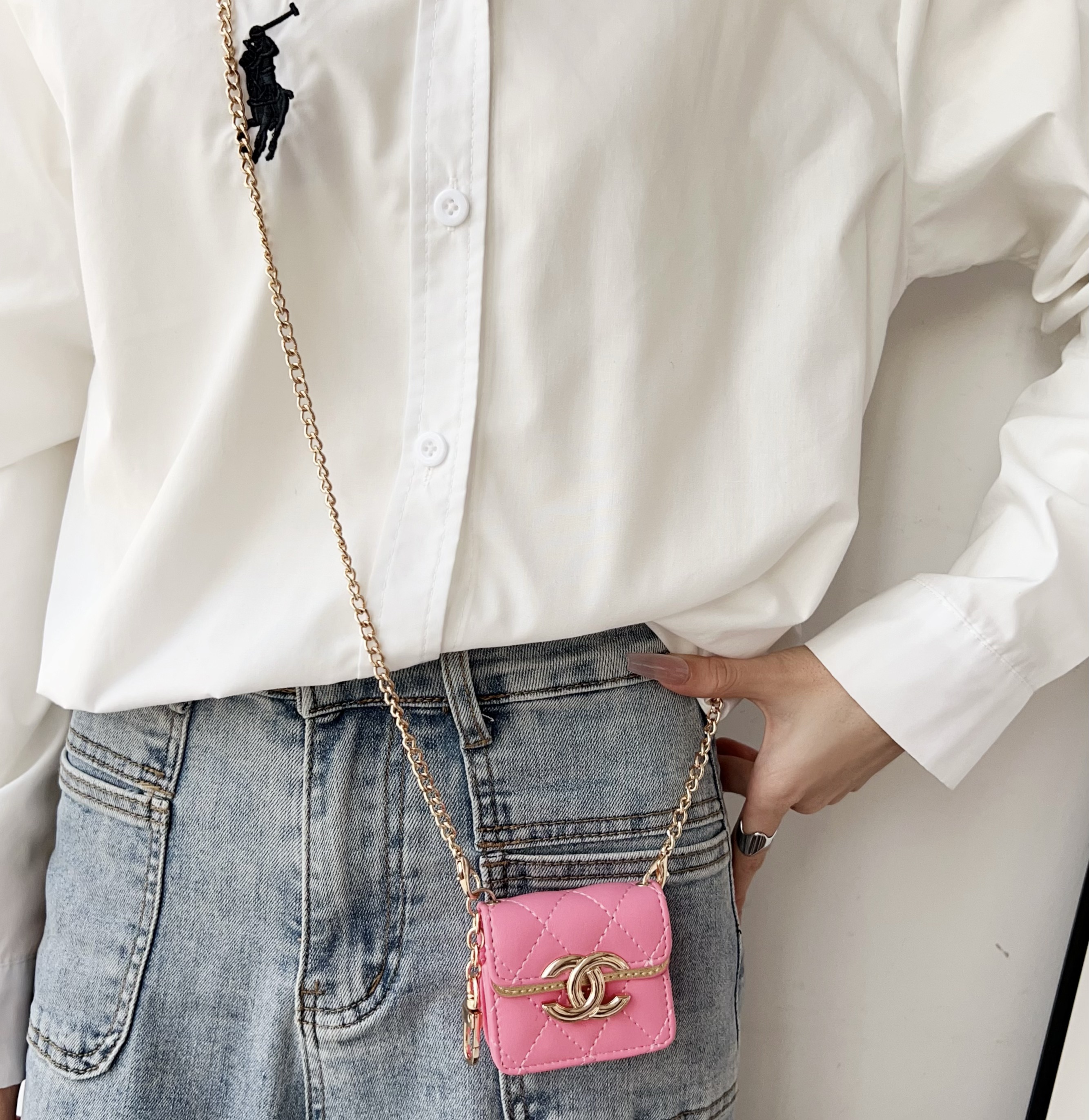 CHANEL MINI CROSSBODY BAG UNIVERSAL STYLE WIRELESS HEADPHONE LEATHER CASE