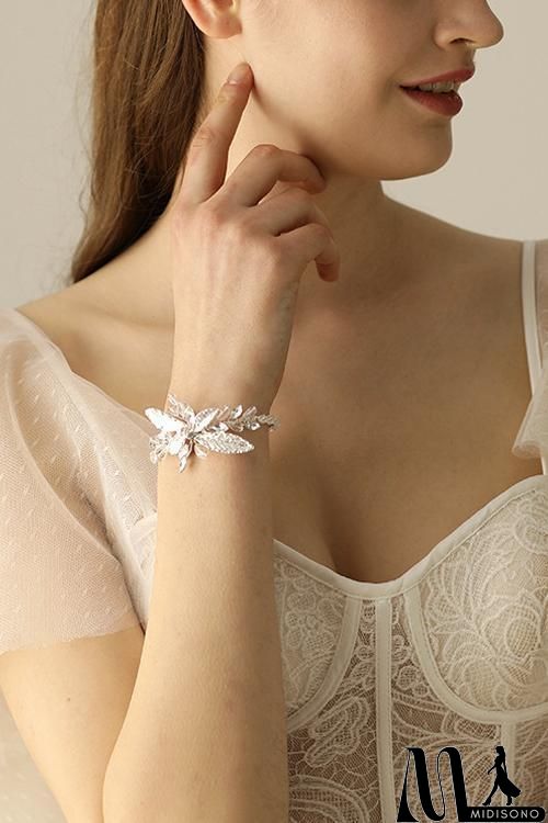 MidiSono - Rhinestone Leaf Bracelet