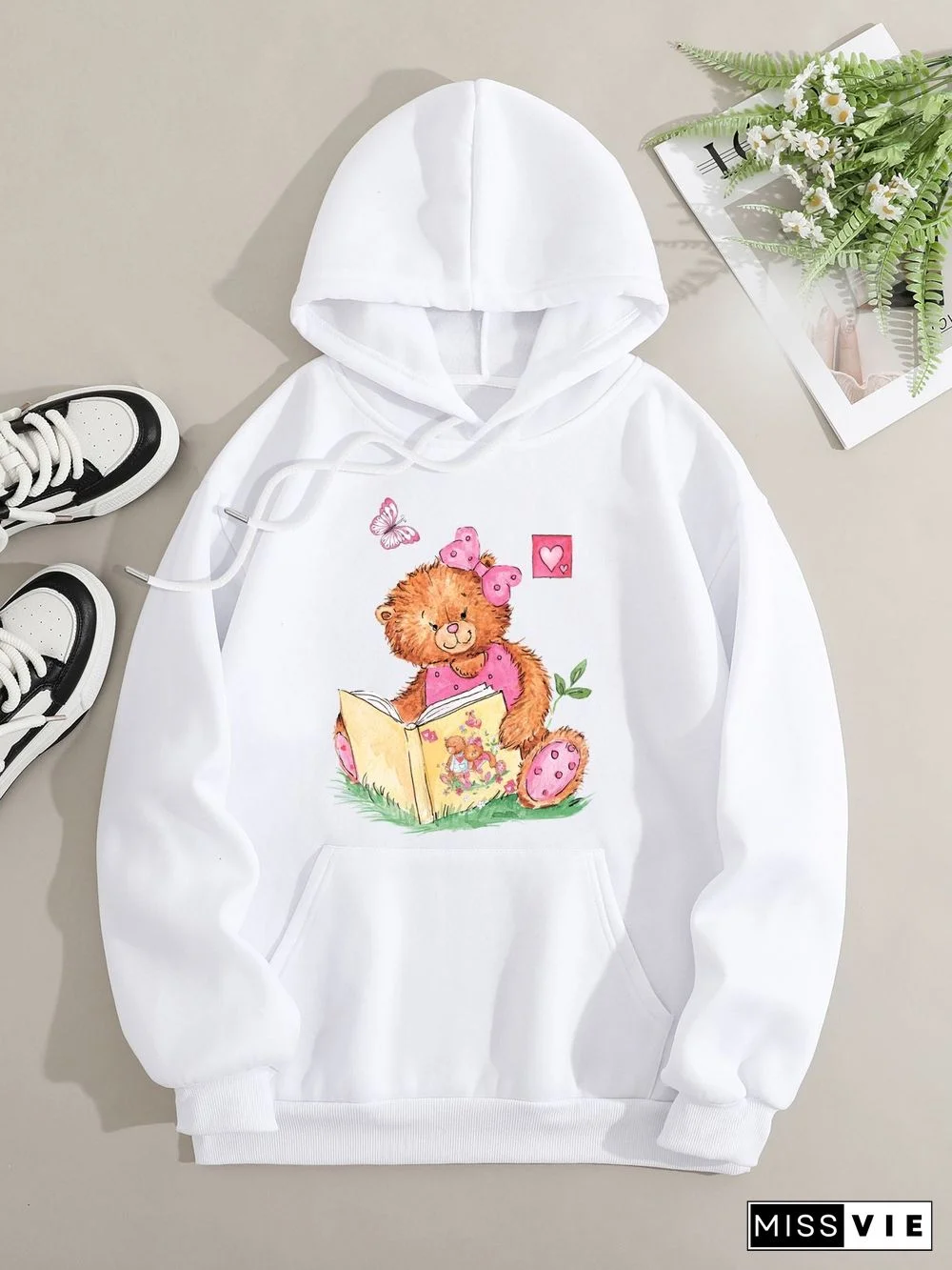 Printed on front Kangaroo Pocket Hoodie Long Sleeve for Women Pattern Pink Bear Reading