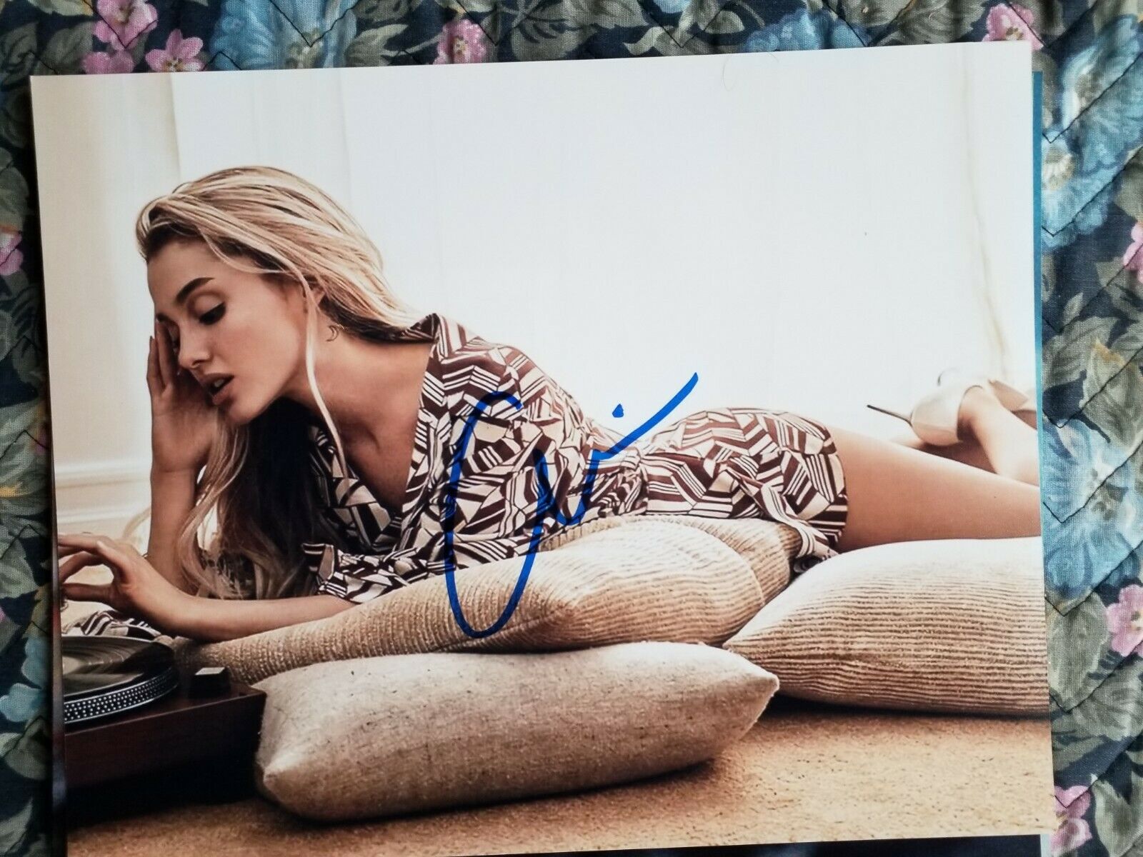 SEXY ARIANA GRANDE SIGNED 10 X 8 Photo Poster painting AUTHENTIC AUTOGRAPH with COA