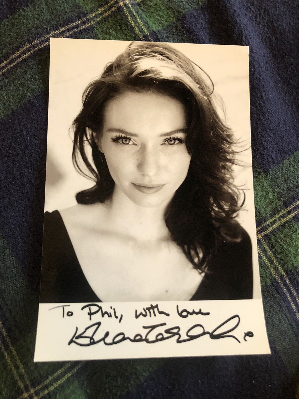 ELEANOR TOMLINSON (POLDARK) SIGNED Photo Poster painting