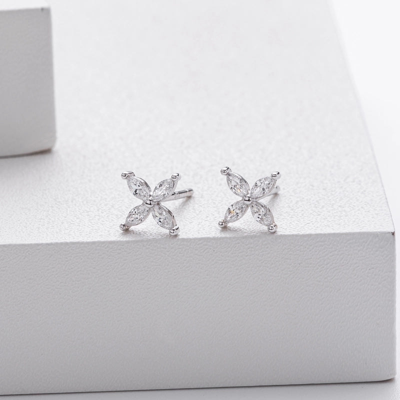 1 Pair 925 Sterling Silver Zircon Flower Ear Studs