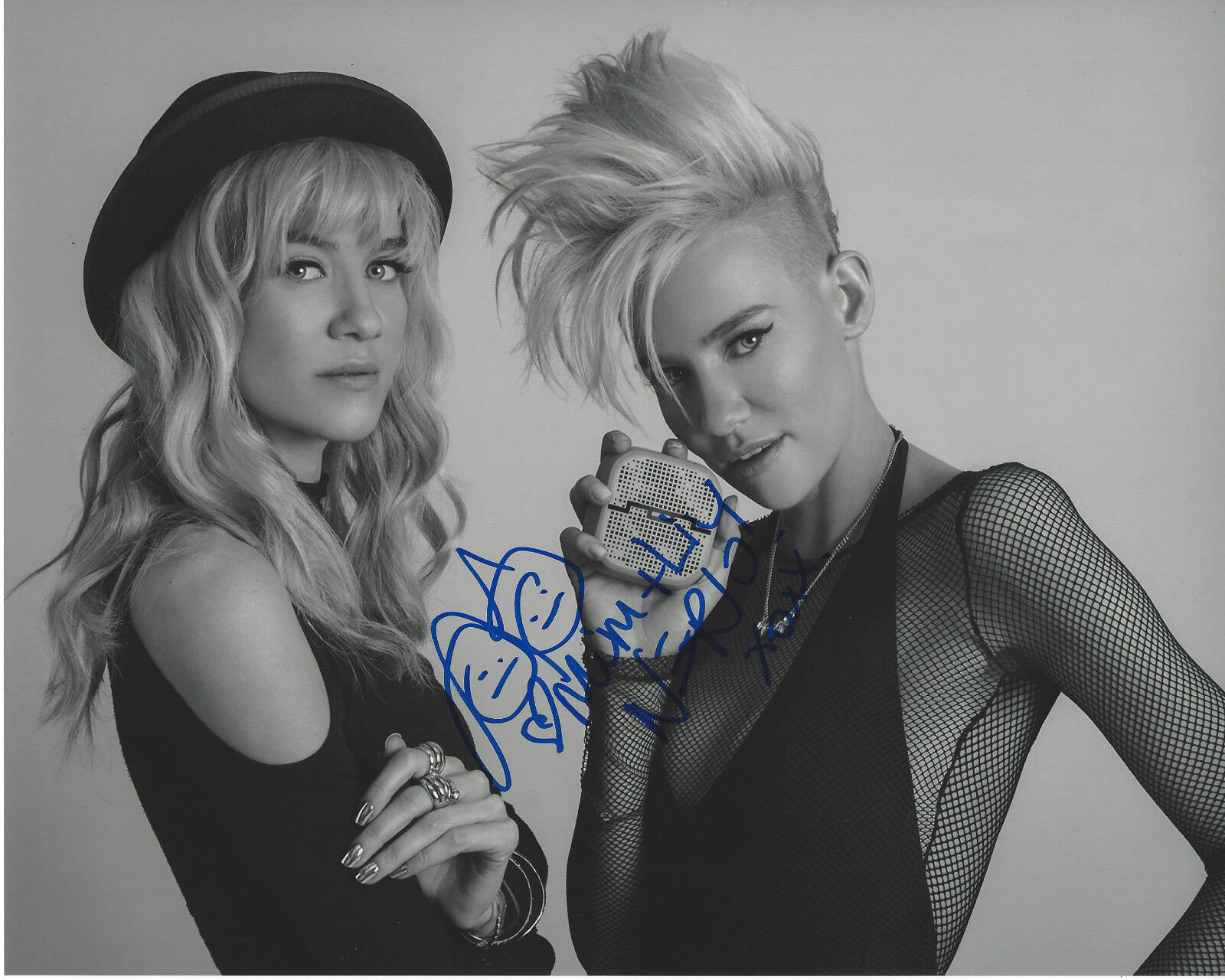 NERVO (OLIVIA & MIRIAM) SIGNED AUTHENTIC 8X10 Photo Poster painting I w/COA EDM ELECTRONIC PROOF