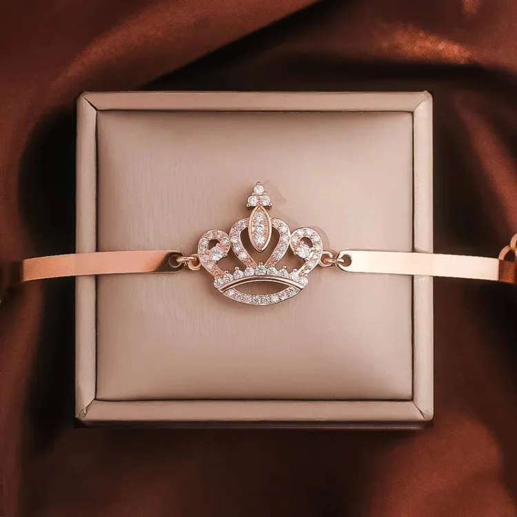 For Love - Straighten Your Crown Crown Bracelet