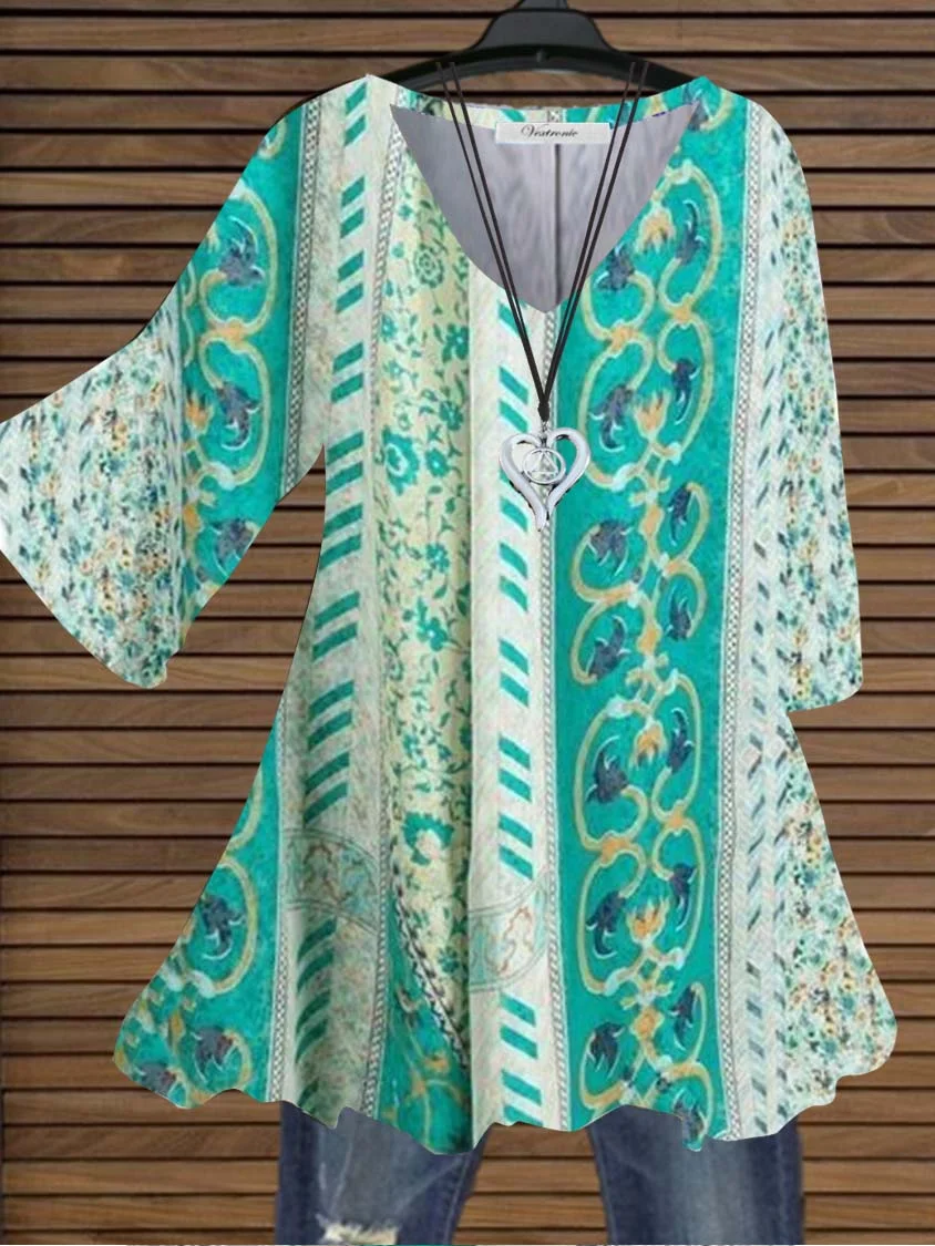 Women Half Sleeve V-neck Solid Color Dress