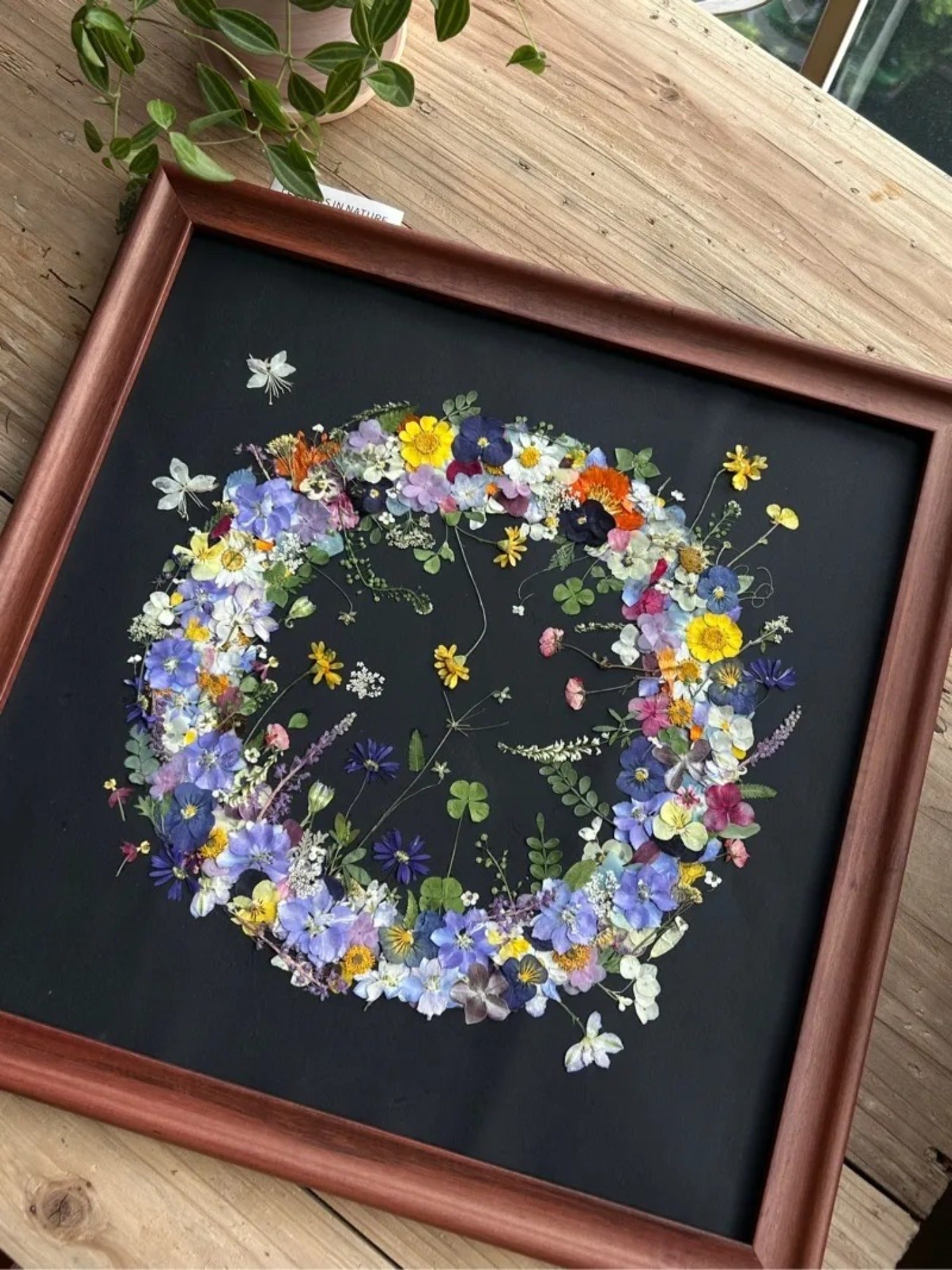 Handmade Pressing Flower Wreath Art Dried Florals Framed Plants Preserved