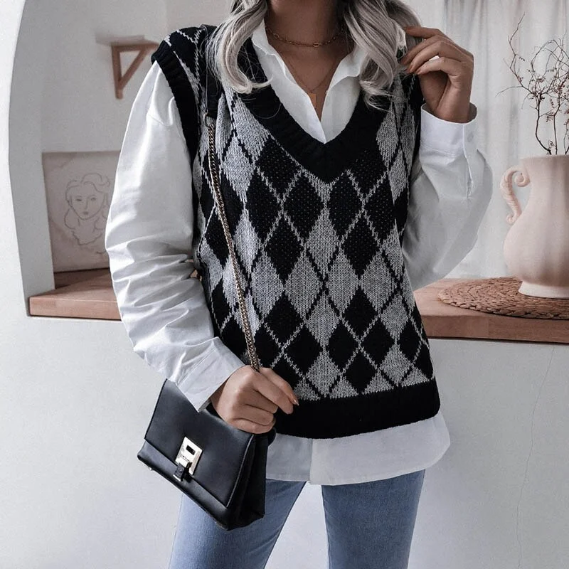Spring 2021 New Fashion Women V Neck Print Knitted Vest Sweater Casual Sleeveless Loose Pullover Elegant Warm Lady Sweater Tops