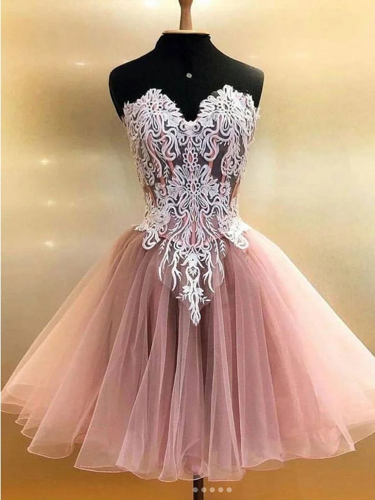 A-line Sweetheart Short Prom Dresses Pink Applique Homecoming Dress