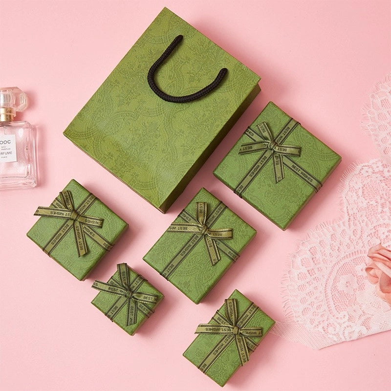 Spot Small Jewelry Box Green Ring Box Simple Jewelry Packaging Box Heaven And Earth Cover Necklace Box With Sponge