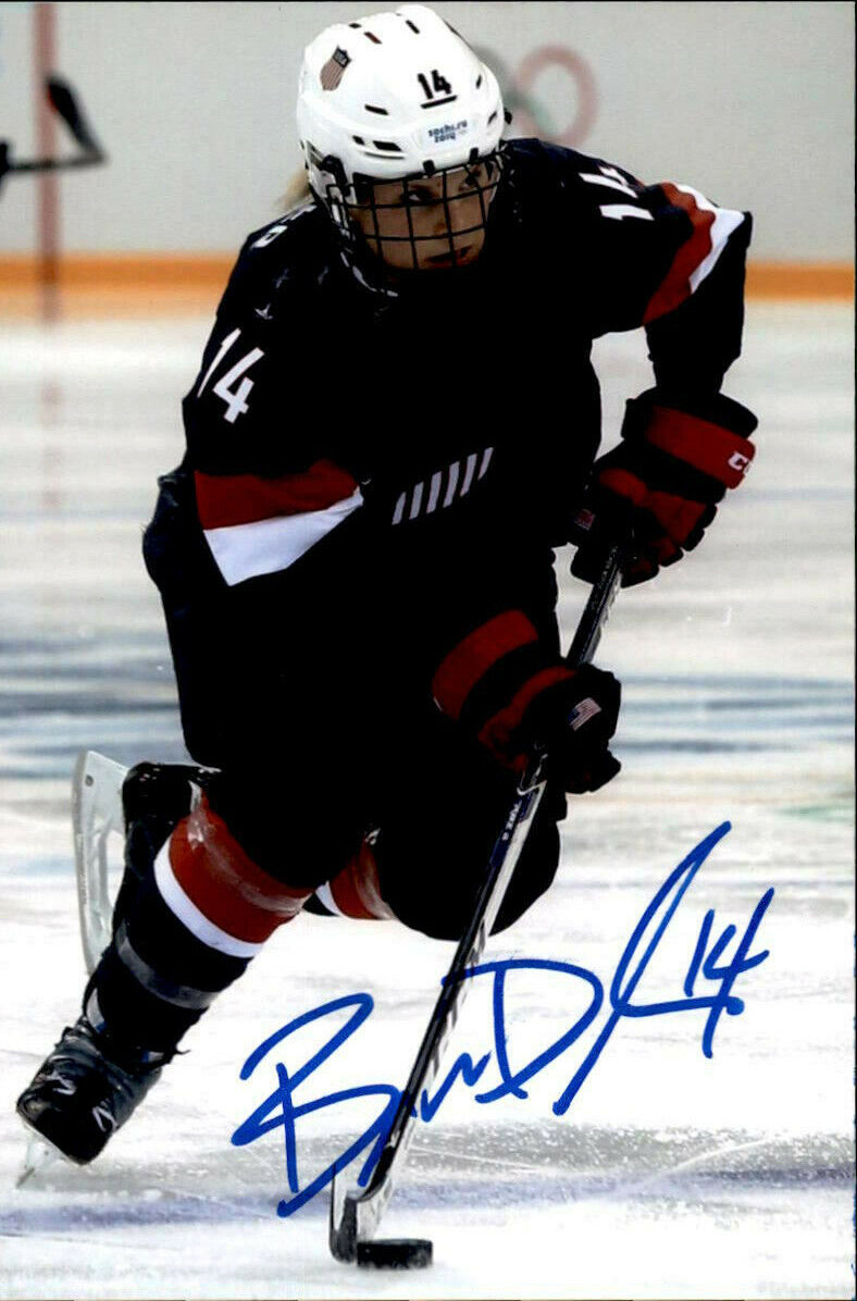 Brianna Decker SIGNED 4x6 Photo Poster painting WOMEN'S HOCKEY / TEAM USA OLYMPIC SILVER #4