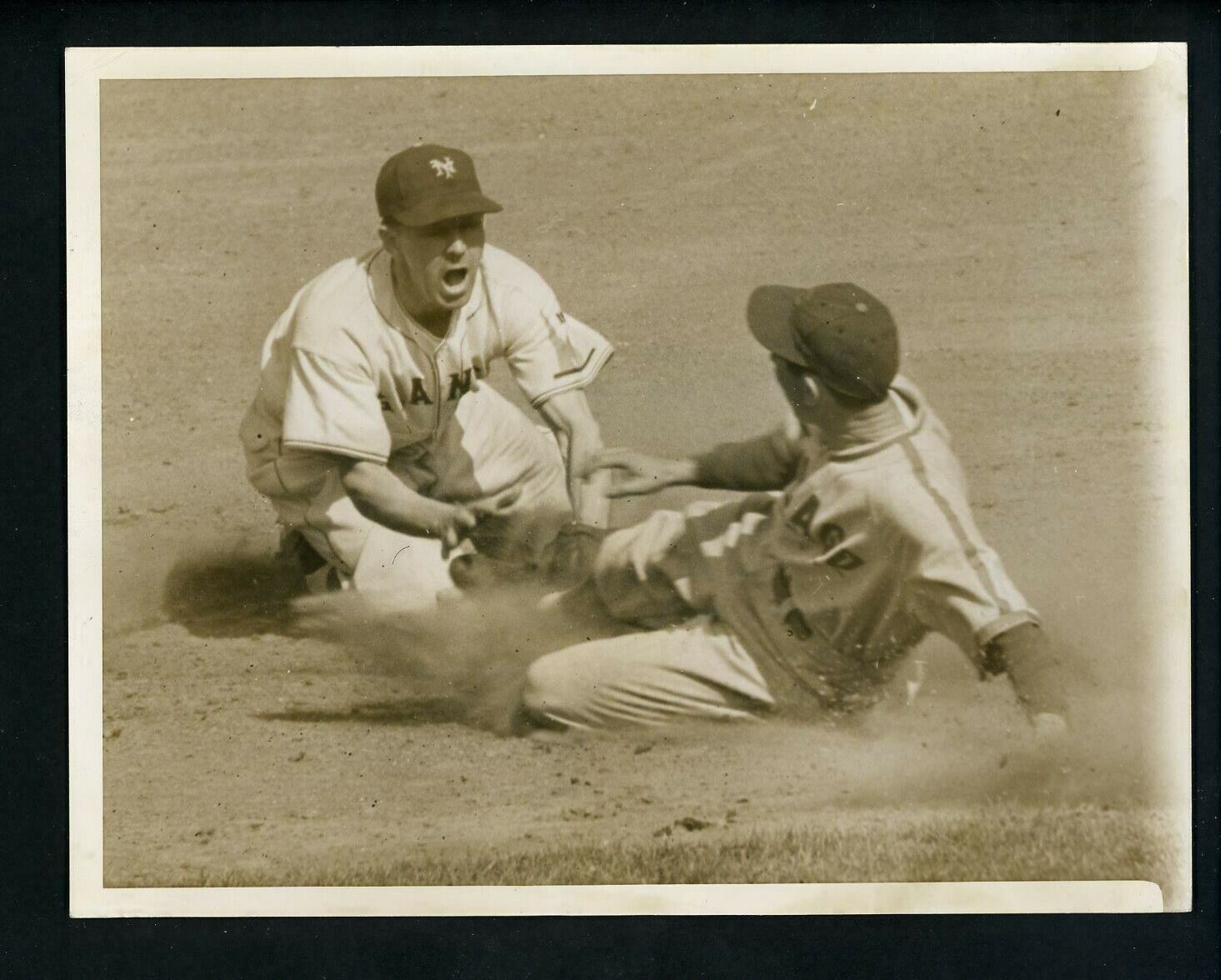 Dick Bartell & Augie Galan 1938 TYPE 1 Press Photo Poster painting Chicago Cubs New York Giants