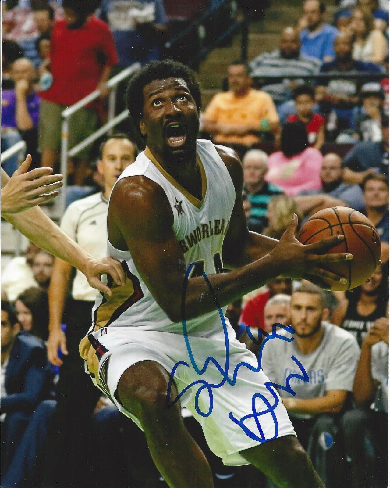 Solomon Hill Autographed 8x10 New Orleans PelicansB169