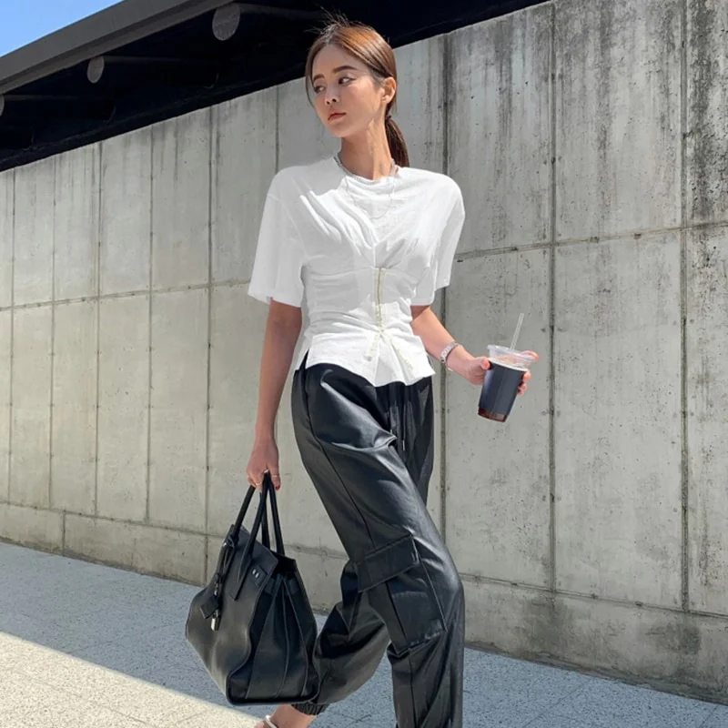 Uveng New Fashion Slim fit corset short section wide shoulder short sleeve white round neck Breasted t-shirt fashion top 413-0