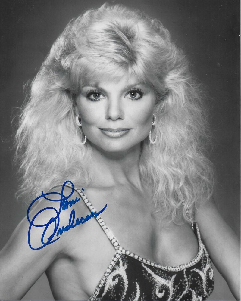 Loni Anderson Signed 8x10 Photo Poster painting - WKRP in Cincinnati BABE - GORGEOUS!!! #36