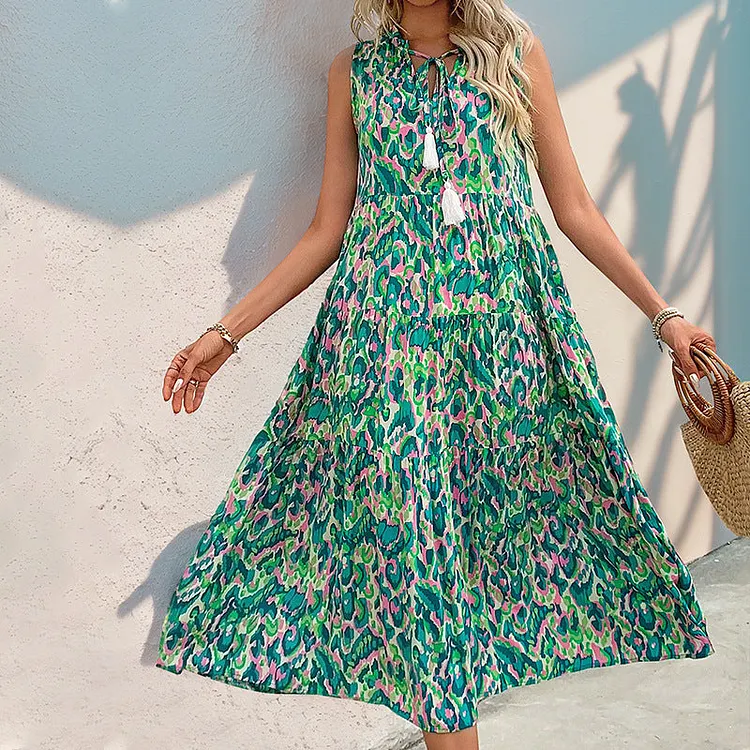  Tummy Flattering Floral Sleeveless Dress