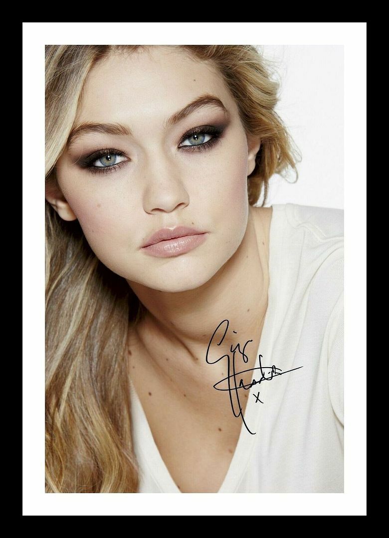 Gigi Hadid Autograph Signed & Framed Photo Poster painting 4