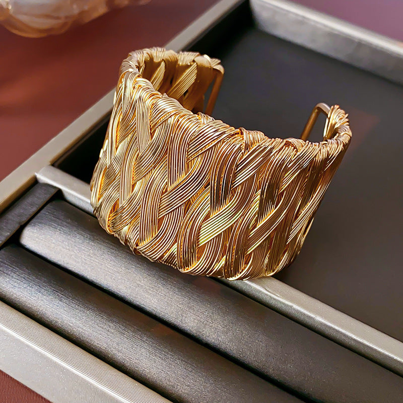 Retro Vintage Round Alloy Electroplating Bangles