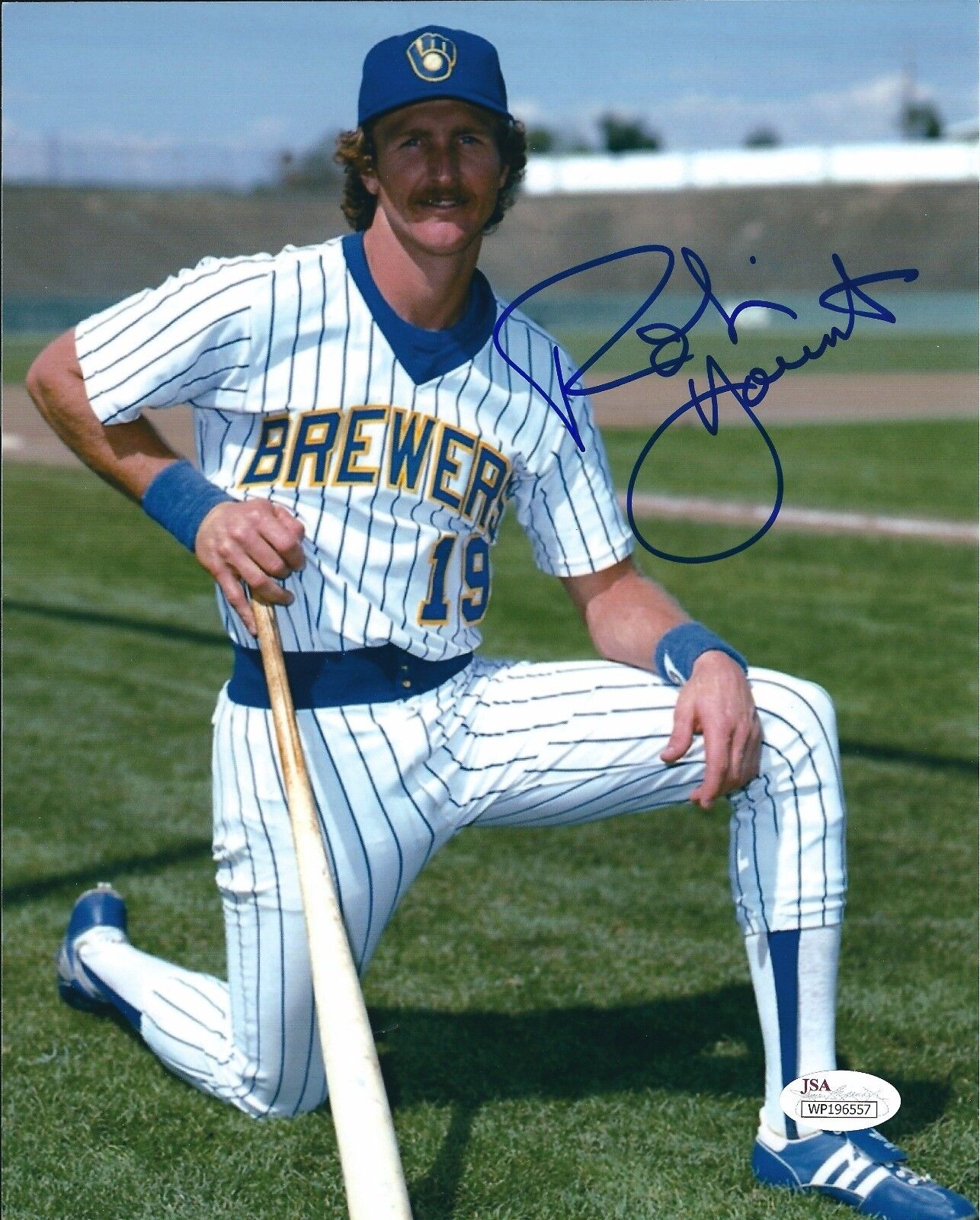 AUTOGRAPHED 8x10 ROBIN YOUNT Milwaukee Brewers Photo Poster painting W/JSA COA