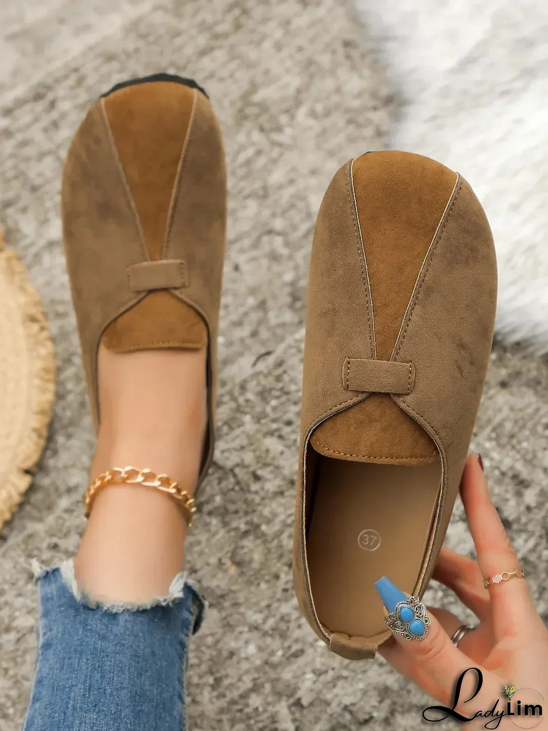 Modern and Fashionable winter Sandals