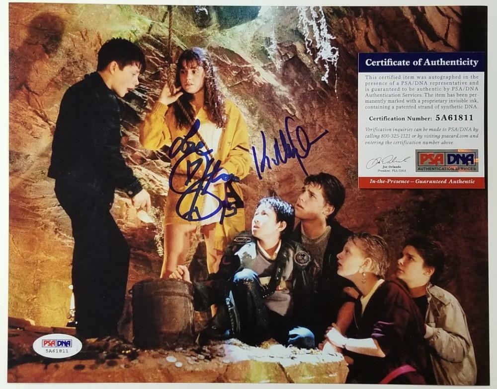 Jonathan Ke Quan & Corey Feldman signed Goonies 8x10 Photo Poster painting (B) ~ PSA/DNA COA