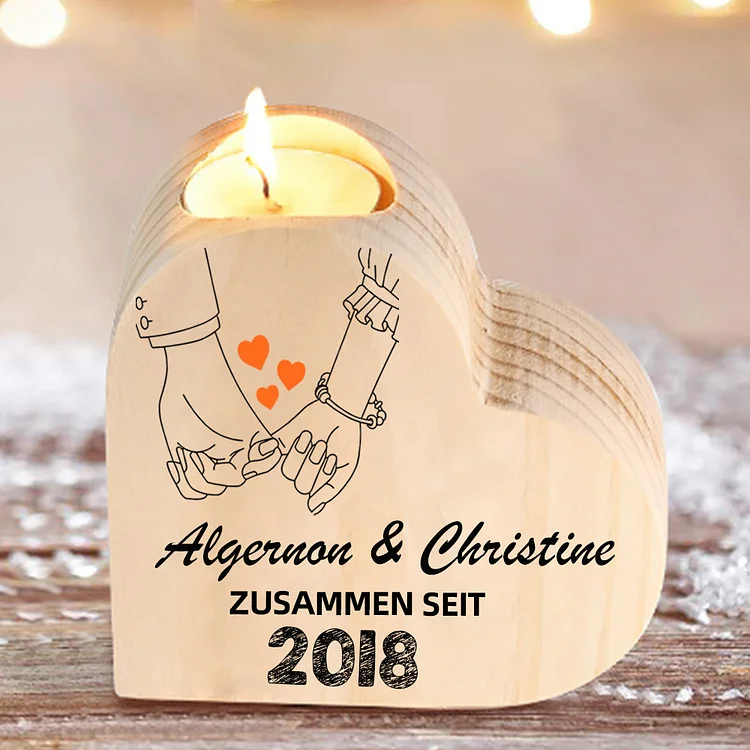 Personalisierte 2 Namen & Text & Jahr Liebe zwischen den FingernHerzform Kerzenhalter- für Paare