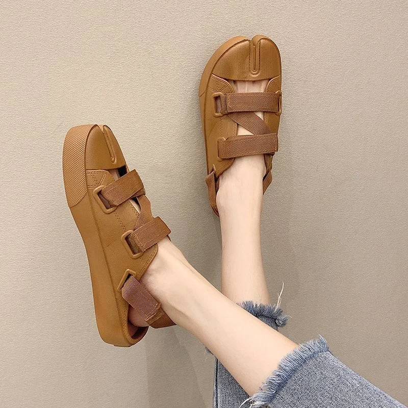  Women Sandals Comfortable Flat Sandals Soft Stitching Ladies Specific Velcro Sandals Women Split Toe Beach Shoes Woman Footwear