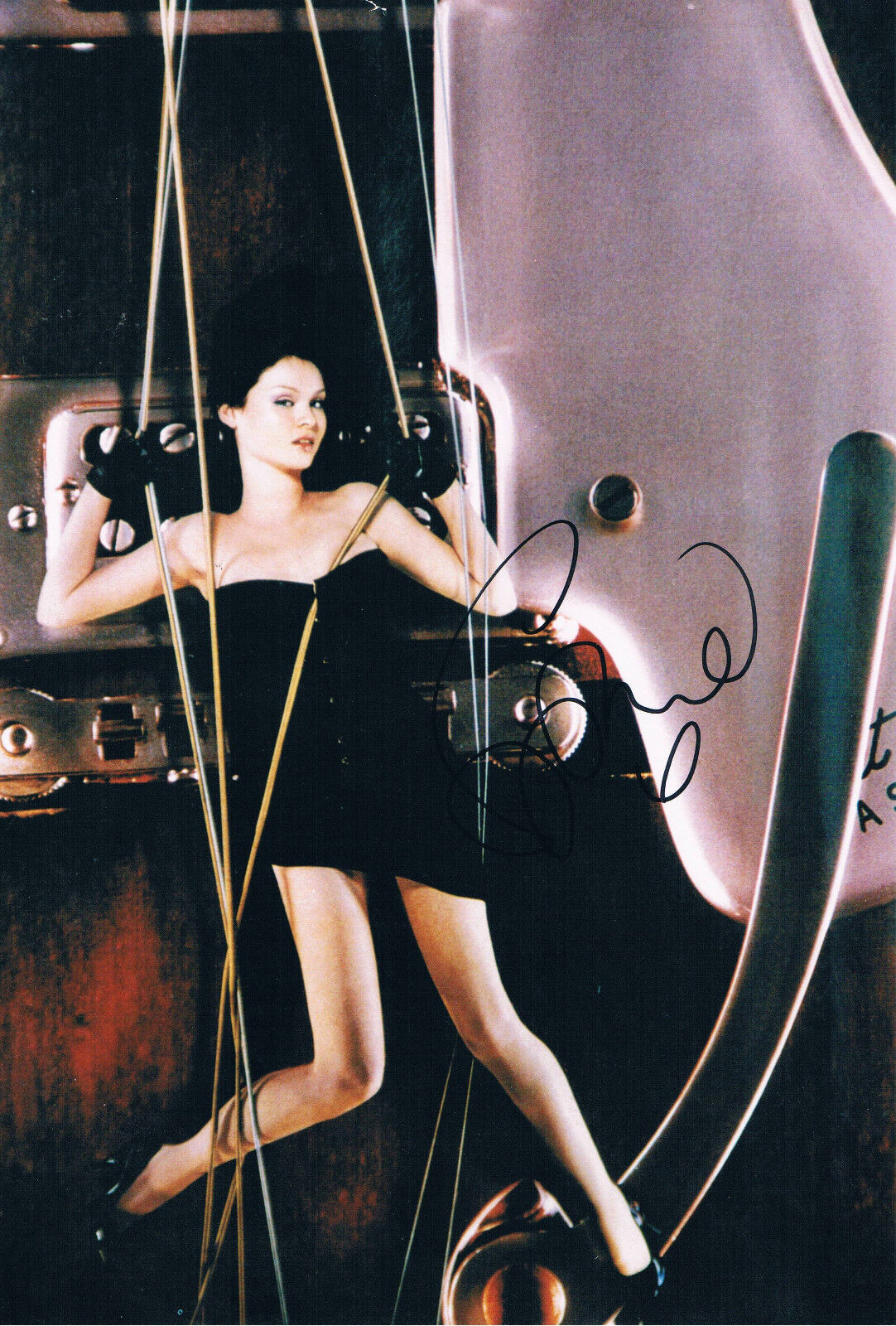 Sophie Ellis-Bextor genuine autograph Photo Poster painting 8x12